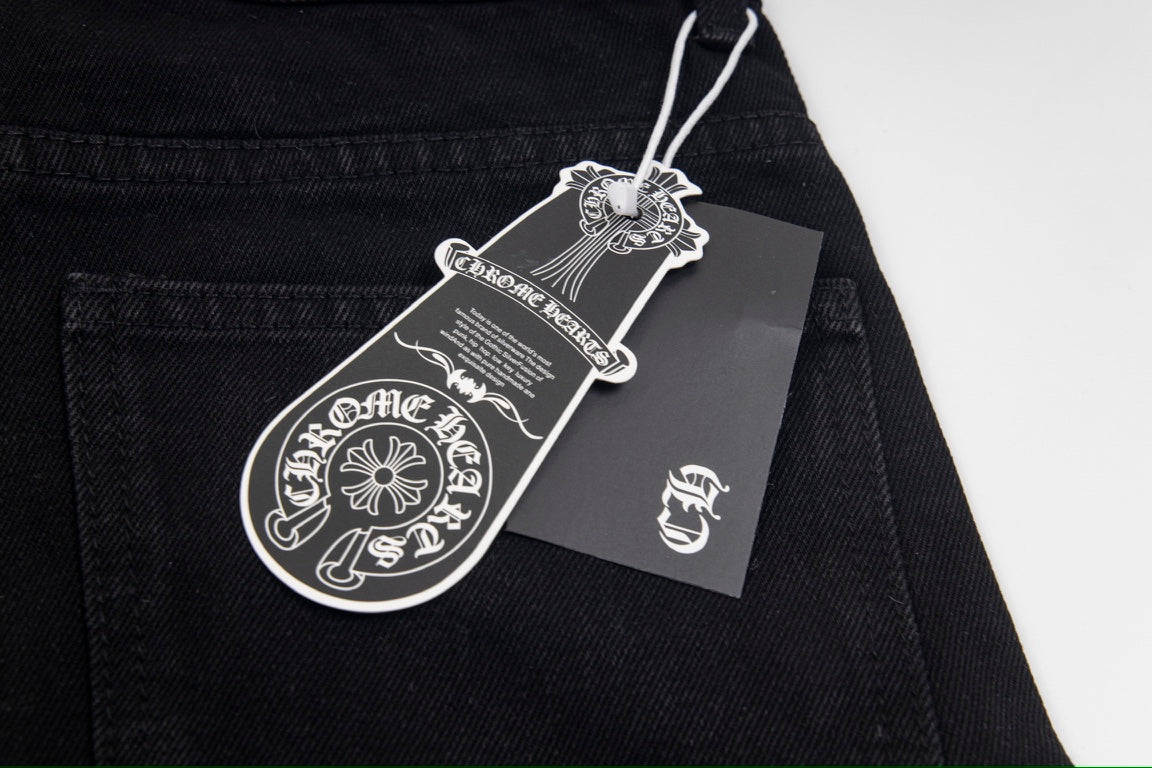 【CHROME HEARTS 公式旗艦店】ジーパン、ご好評に付き再入荷！