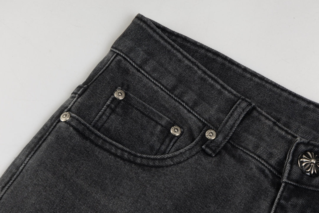 【CHROME HEARTS 公式旗艦店】ジーパン、ご好評に付き再入荷！