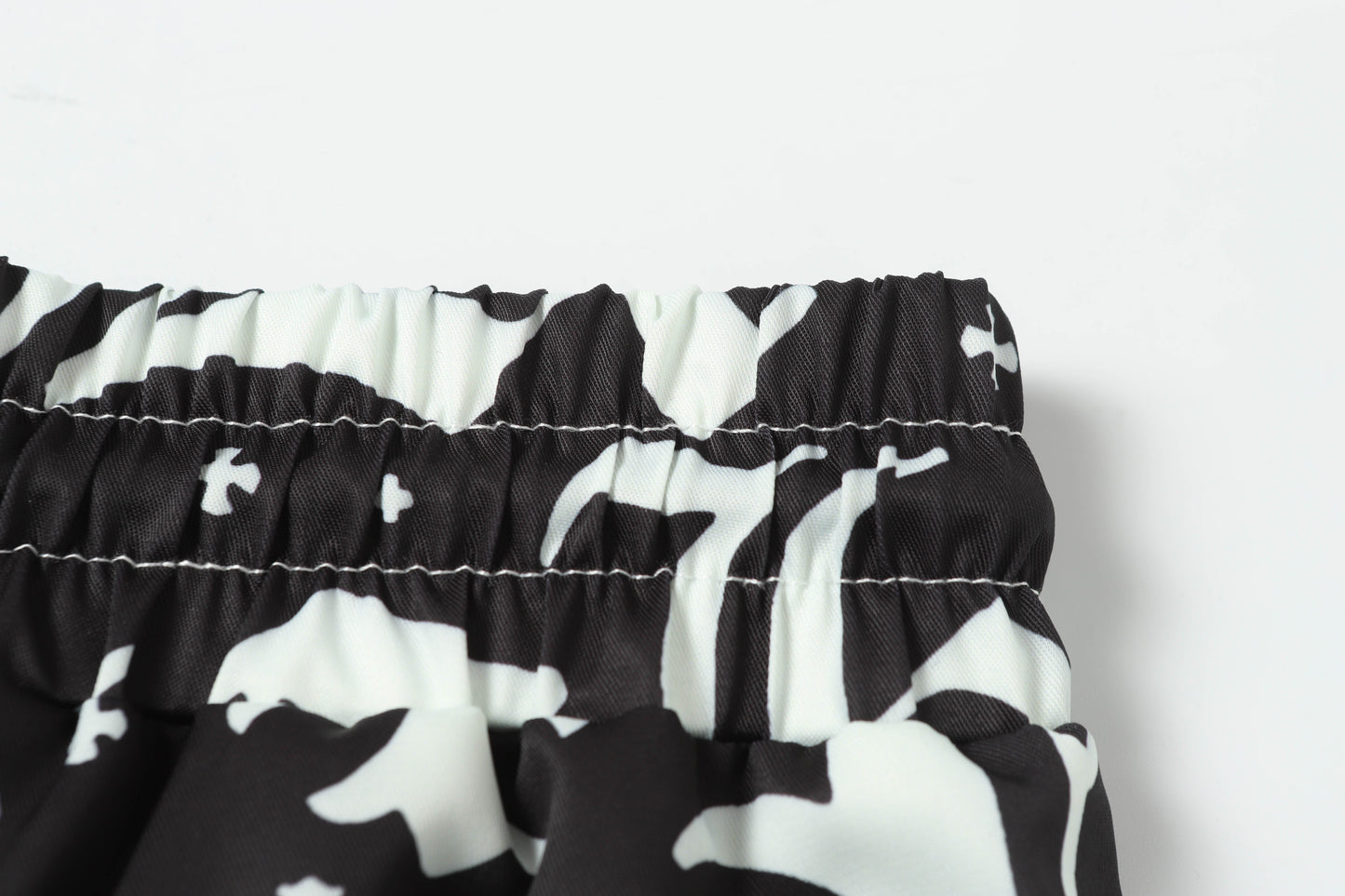 Chrome Hearts 新登場の速乾性半袖シャツが大人気